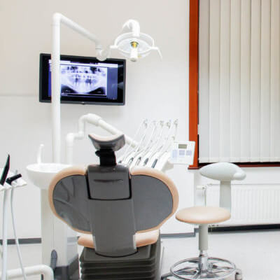 Zahnklinik C&E Dental in Sopron